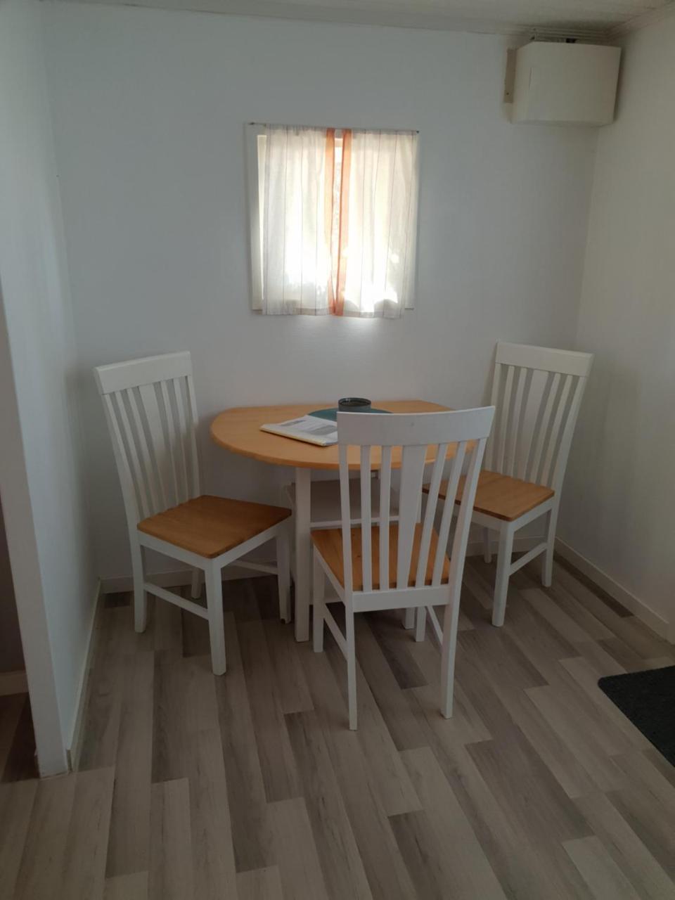 Sjötorp Askeviks Camping & Stugor מראה חיצוני תמונה